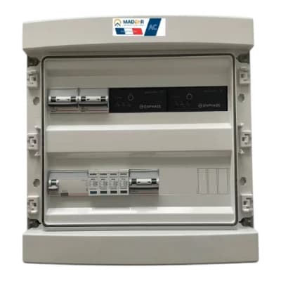 Coffret AC ENPHASE - 9-18kVA - Triphasé - 2x20A - 2 Q-Relay Tri - Inter Diff 40A/300mA Type A - Parafoudre Type 2