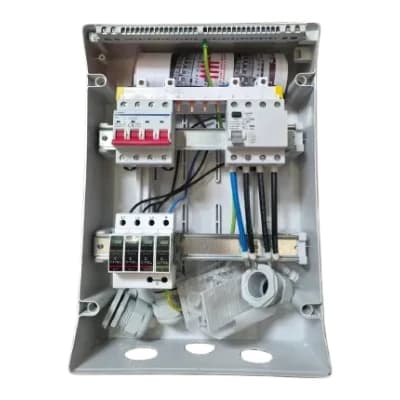 Coffret AC MADENR - 6 à 24kVA - Triphasé - Inter-sect. 63A - Inter Diff 63A/300mA Type B - Parafoudre Type 2