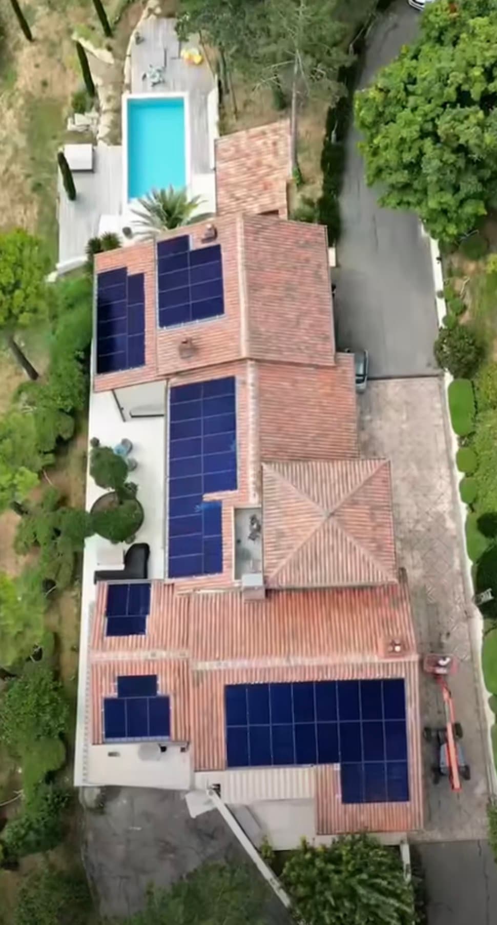 Installation photovoltaïque de 29.75 kWc à Saint-Cyr-au-Mont-d'Or (69)