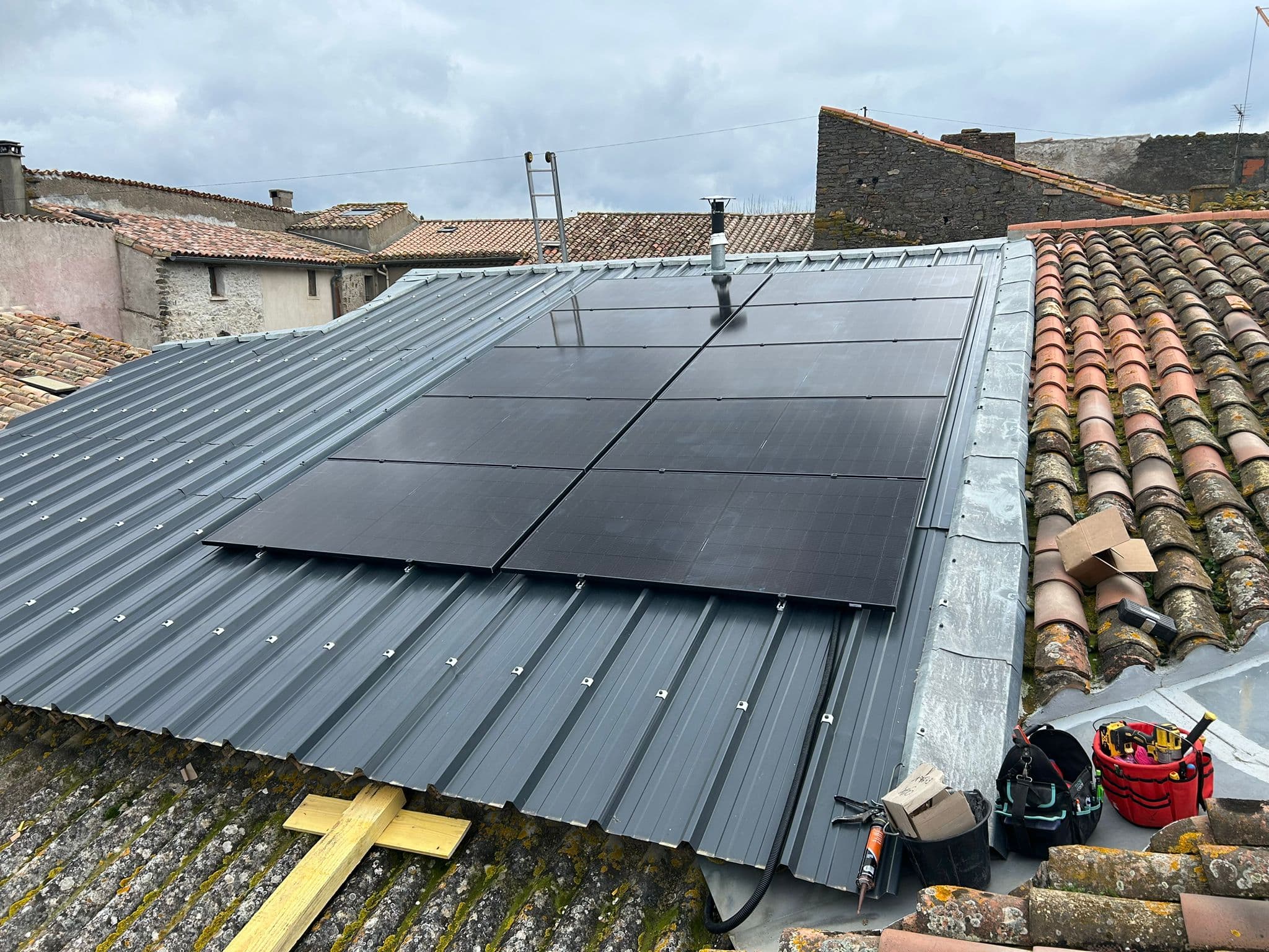 Installation photovoltaïque de 5.0 kWc à Peyriac-Minervois