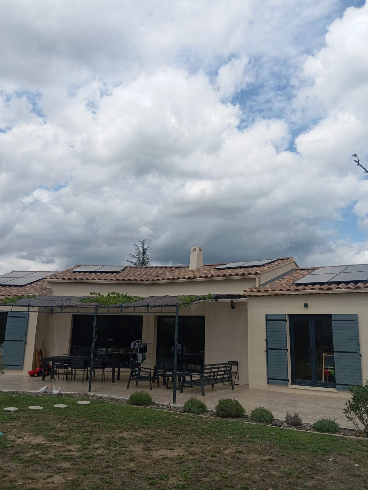 Installation photovoltaïque de 6 kWc à Saignon (84)