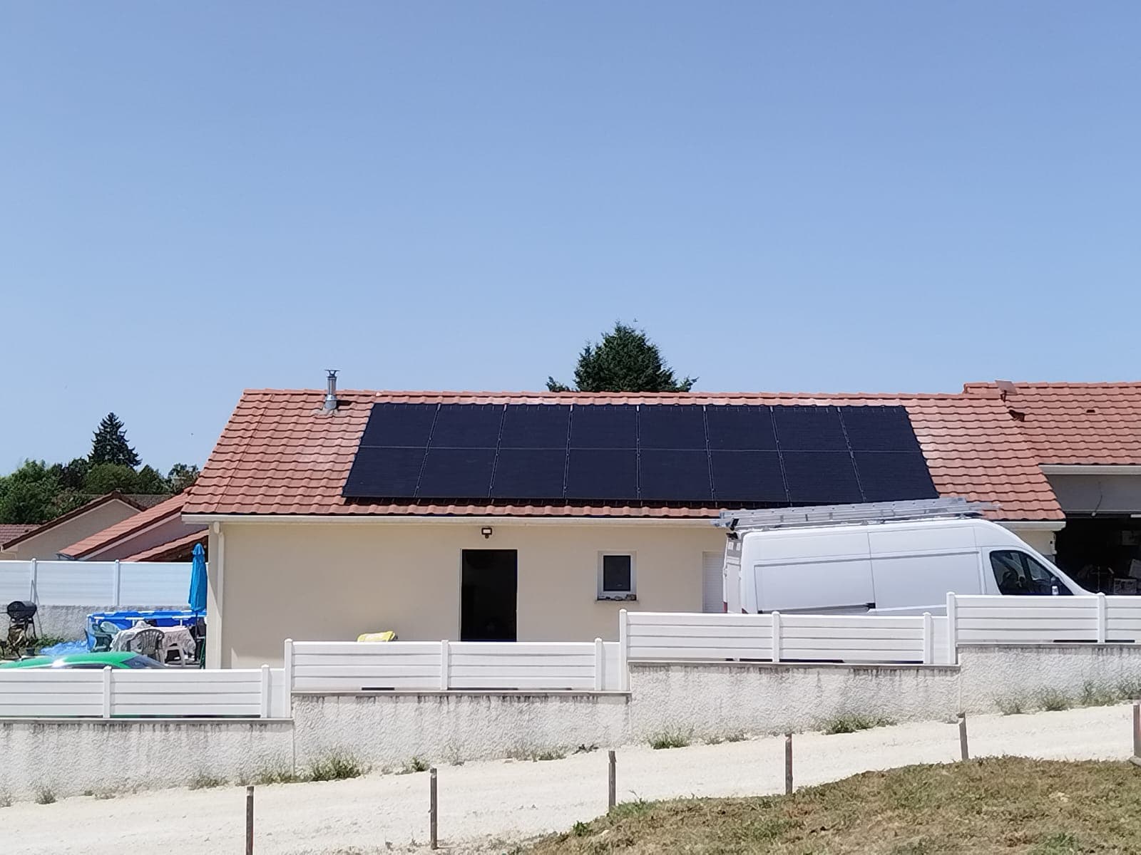 Installation photovoltaïque de 8.0 kWc à Vézeronce-Curtin