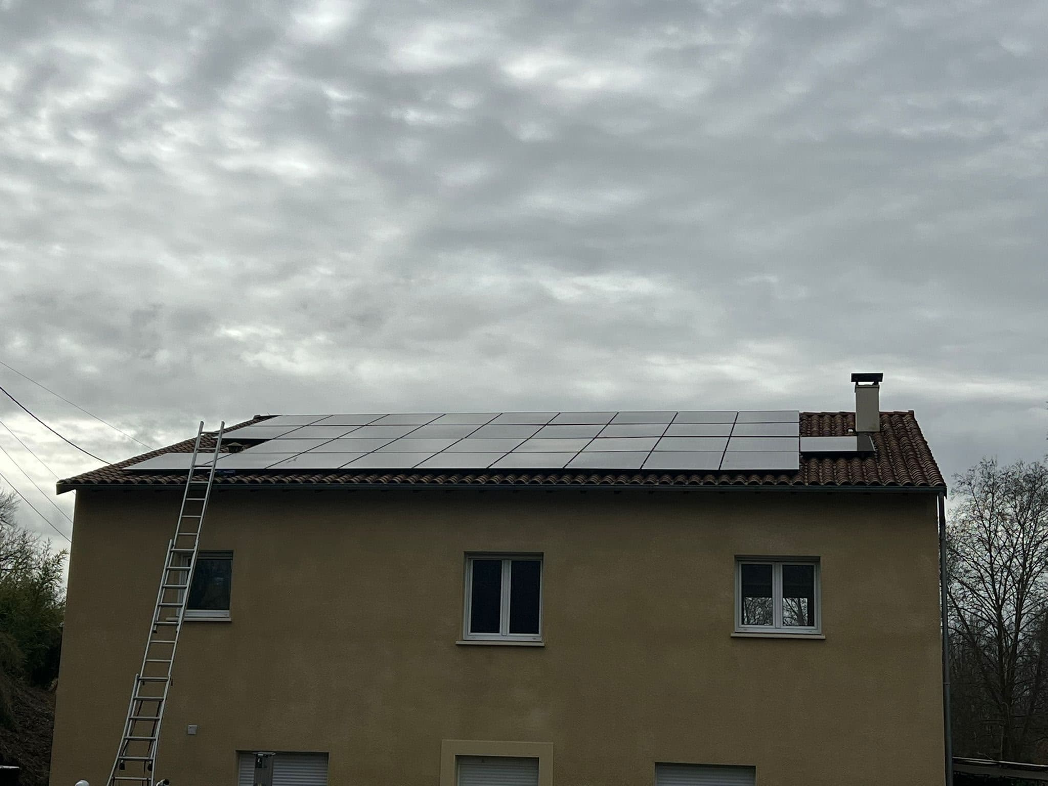 CAMPING Installation photovoltaïque de 30.0 kWc à Cherveix-Cubas