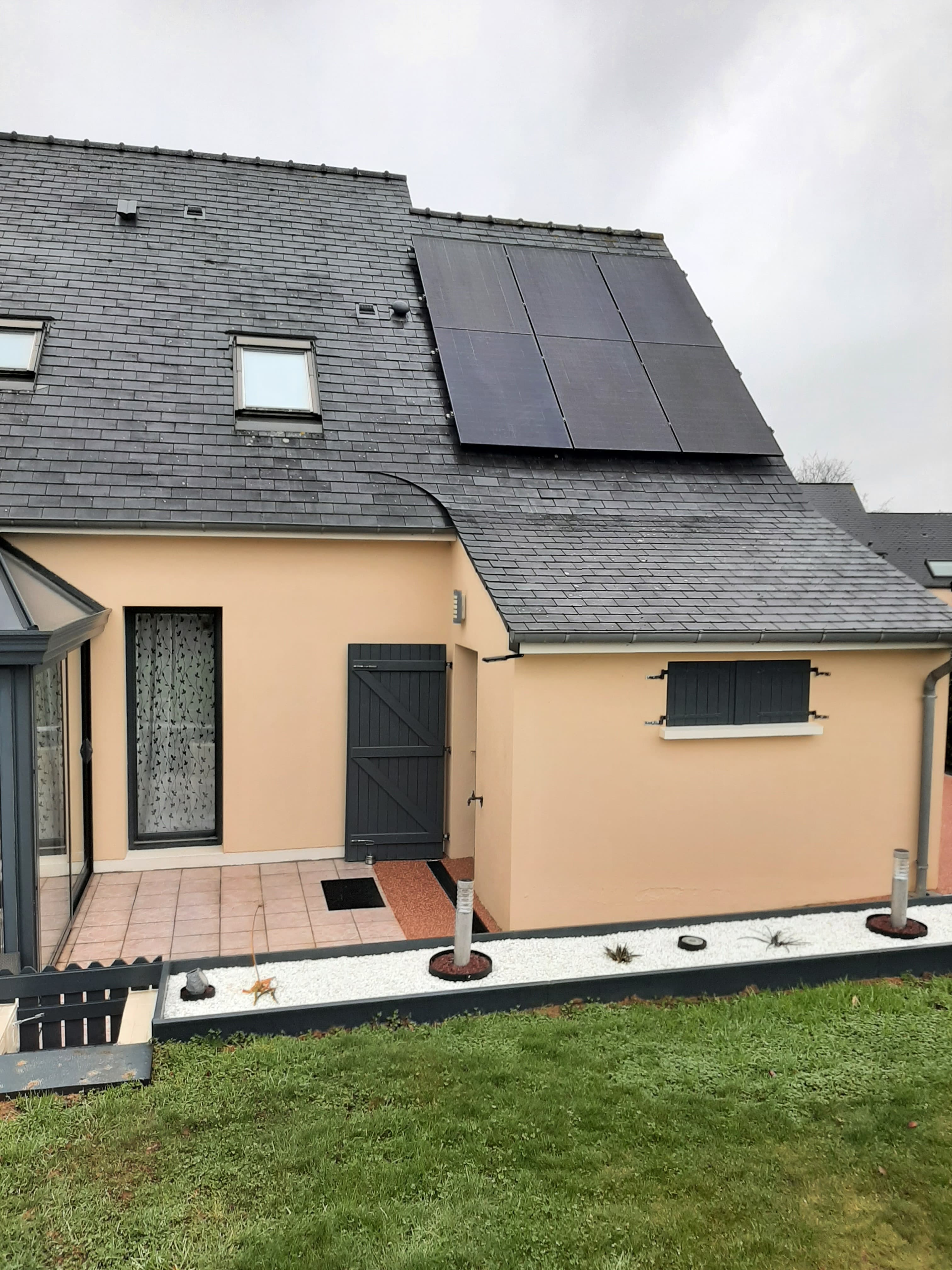 Installation photovoltaïque de 3.0 kWc à La Roë