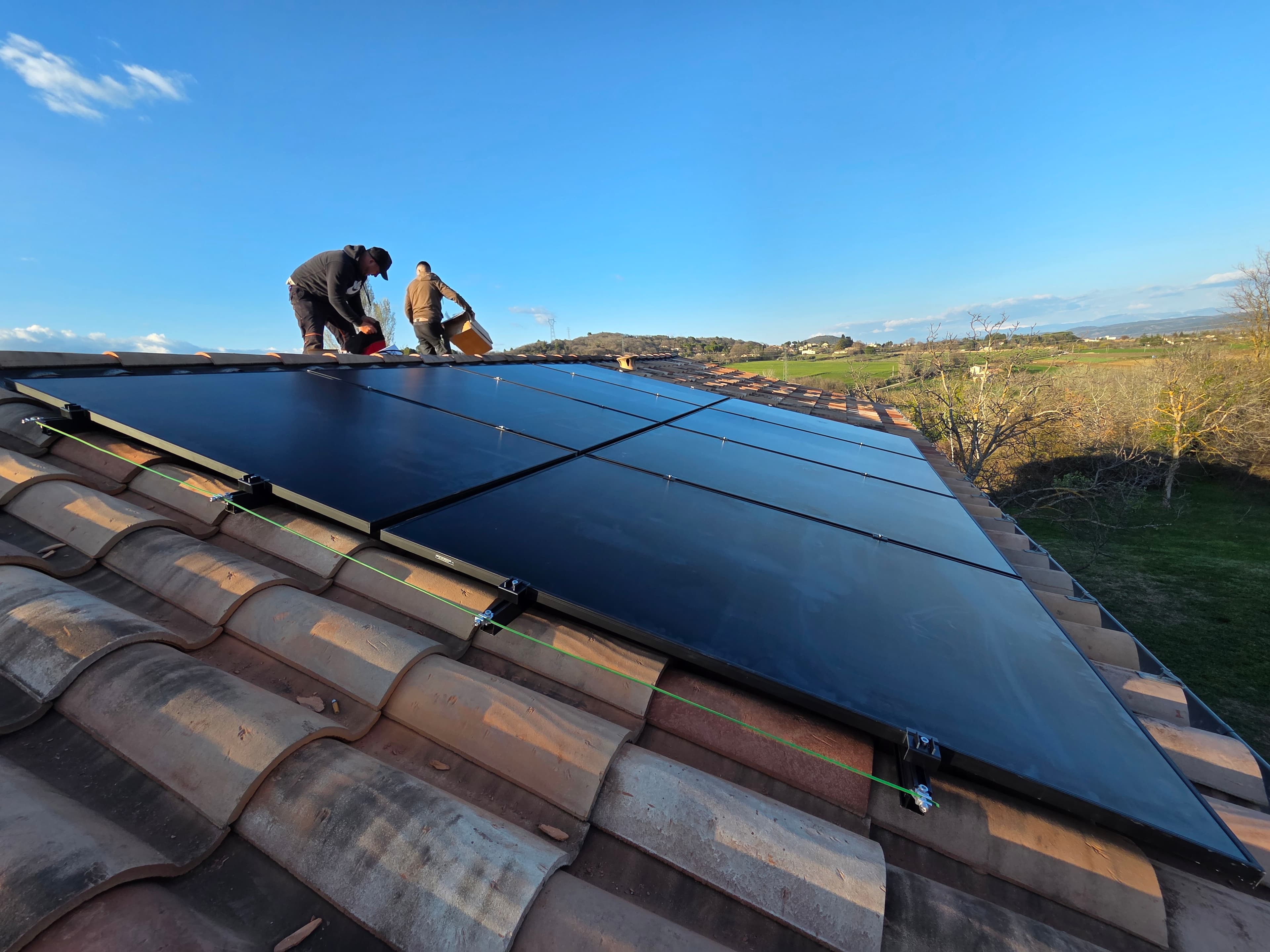 Installation photovoltaïque de 3.4 kWc à Pierrevert