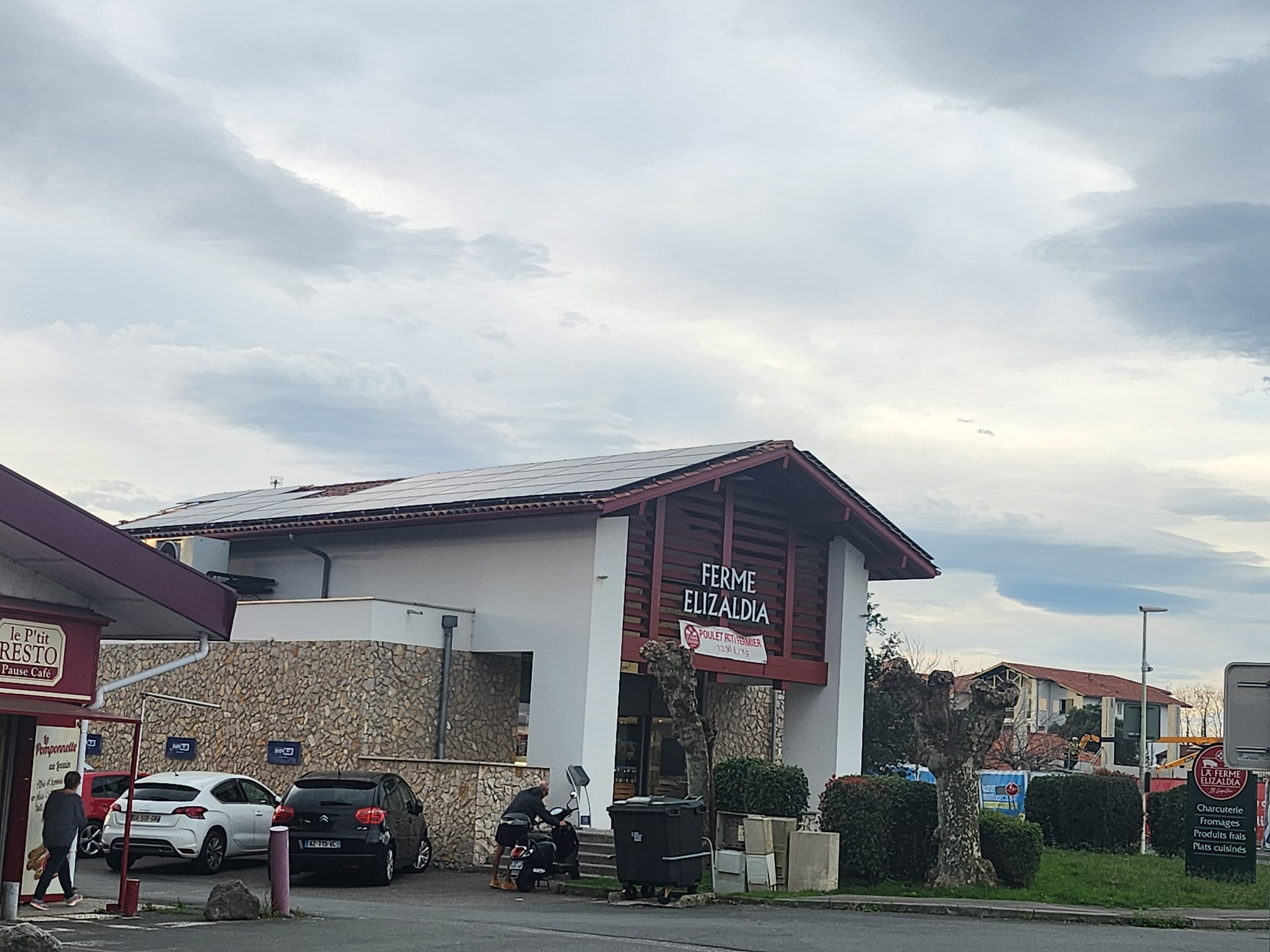 SUPERETTE Installation photovoltaïque de 36.0 kWc à Saint-Pierre-d'Irube