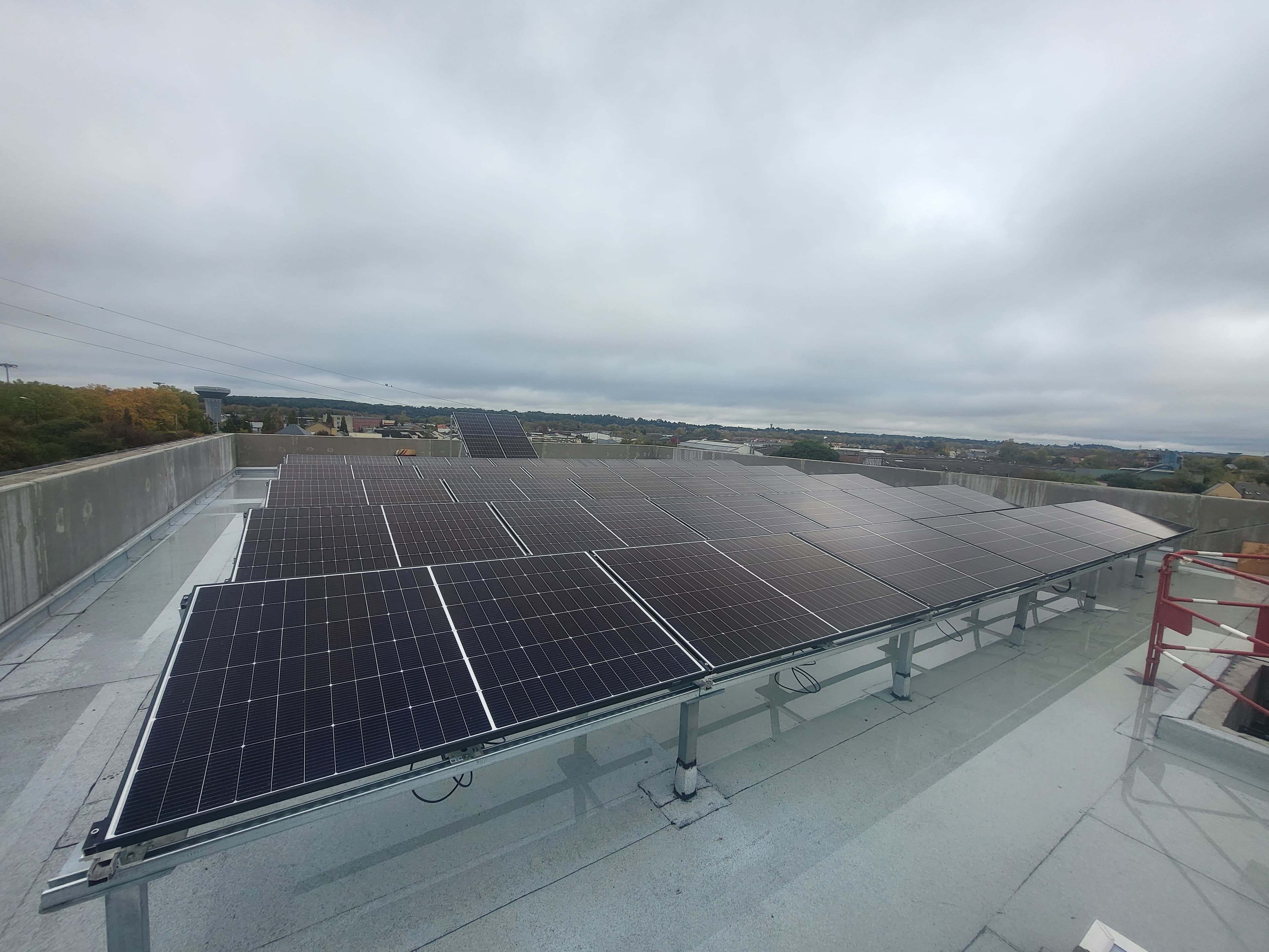 Installation photovoltaïque de 14.08 kWc à Saint-Pierre-des-Corps en Vente totale