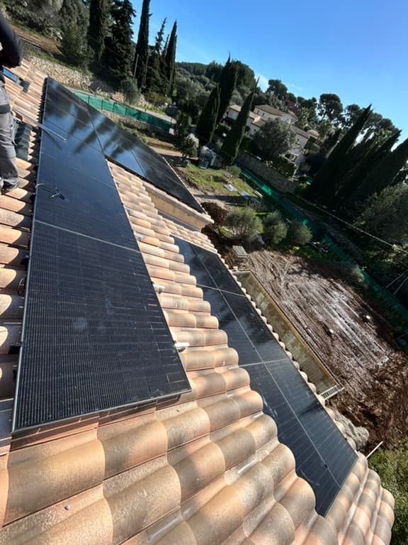 Installation photovoltaïque de 5.95 kWc à Sanary-sur-Mer