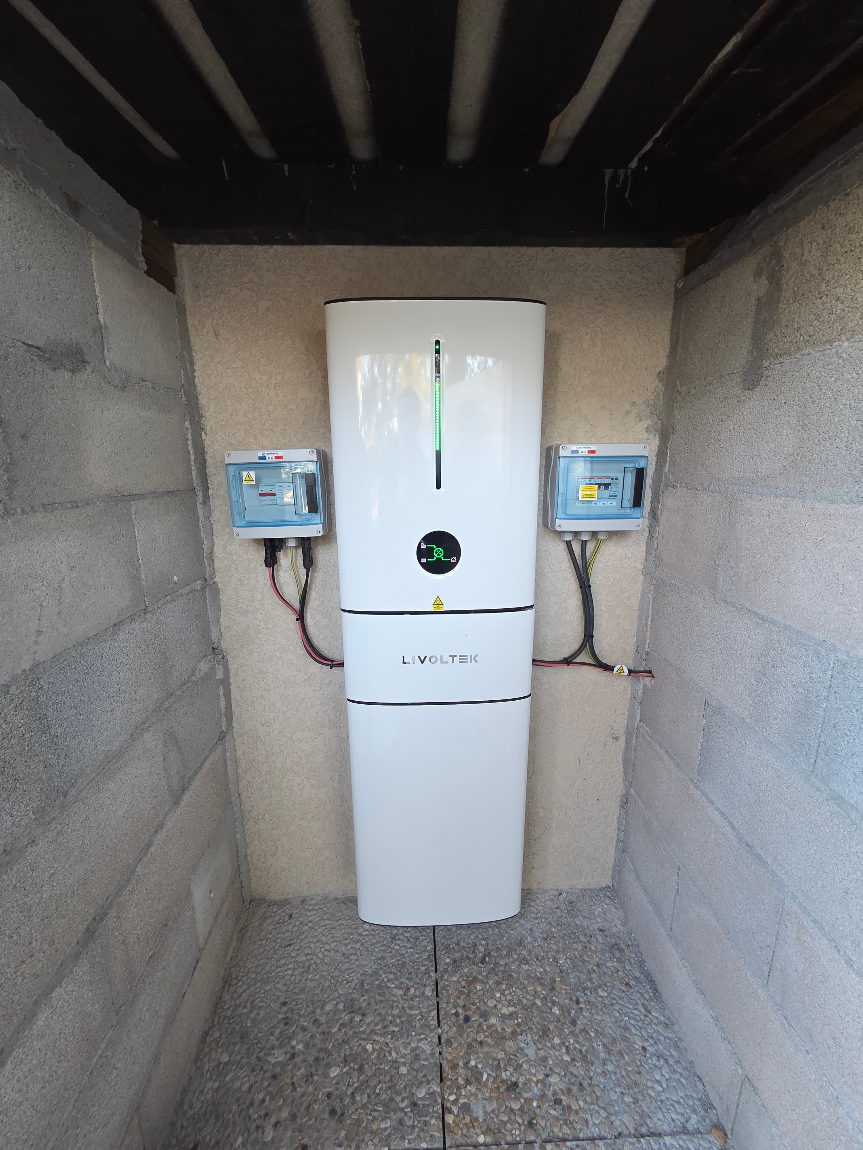 Installation photovoltaïque de 3.0 kWc à Esparron-de-Verdon